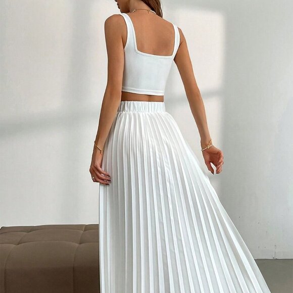 White Casual Women's Tank Top And Pleated Skirt 2-Piece Set - Picture 2 of 8